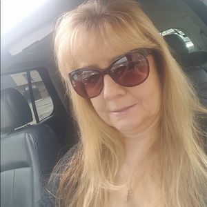 Meet your Posher, Jenny